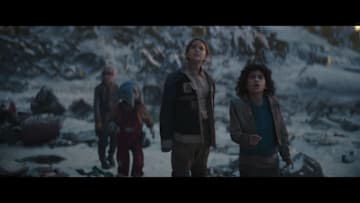 (L-R) KB (Kyriana Kratter), Neel (Robert TImothy Smith), Fern (Ryan Kiera Armstorng) and Wim (Ravi Cabot-Conyers) in Lucasfilm’s STAR WARS: SKELETON CREW, exclusively on Disney+. Photo courtesy of Lucasfilm. ©2024 Lucasfilm Ltd. & TM. All Rights Reserved.