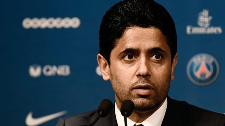 Le PSG a perdu énormément d'argent, la saison passée. Le PSG a perdu énormément d'argent, la saison passée.