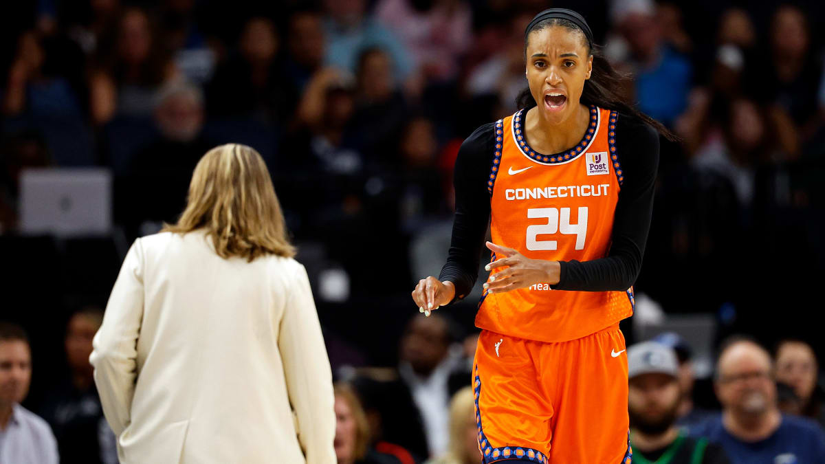 DeWanna Bonner's shocking exit from starting lineup was actually show of  great leader