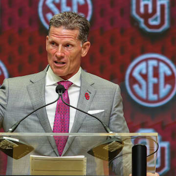 Oklahoma coach Brent Venables