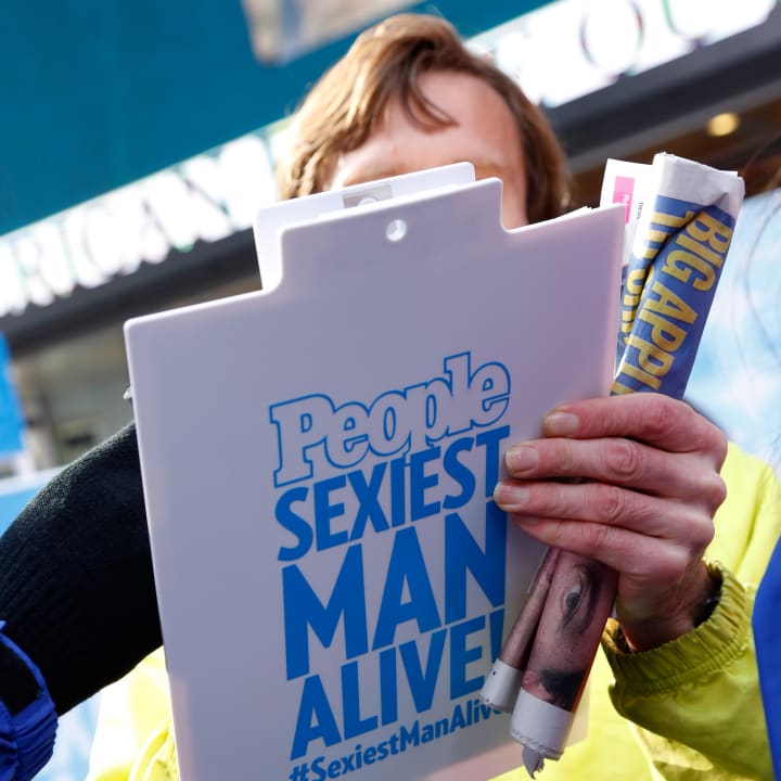 A 'People' clipboard is pictured