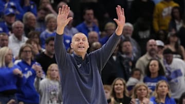 Kentucky Wildcats head coach Mark Pope