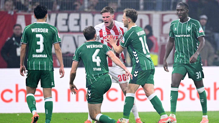 Niklas Stark (unten) im Wortgefecht mit Marius Bülter