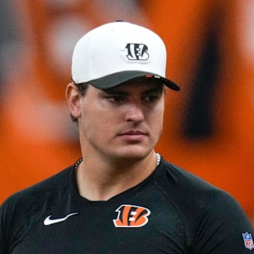 Cincinnati Bengals defensive end Trey Hendrickson (91) attends a preseason training camp practice in downtown Cincinnati on Thursday, July 31, 2025.
