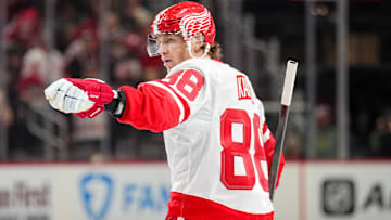 Buffalo Sabres v Detroit Red Wings