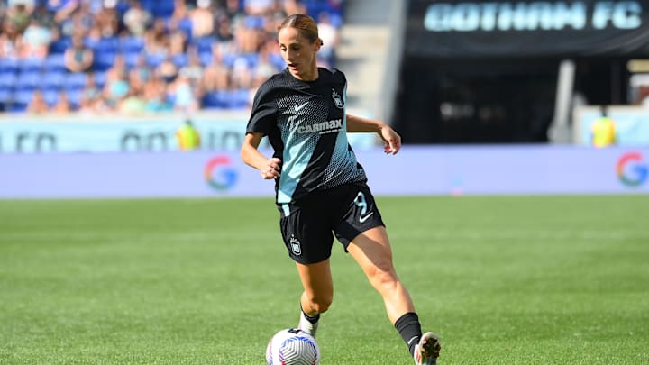 Esther González of Gotham FC