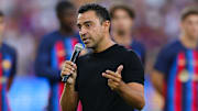 Xavi presentando al equipo para el trofeo Joan Gamper