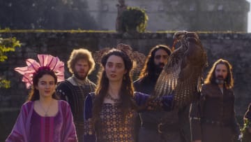 Decameron. (L to R) Lou Gala as Neifile, Douggie
McMeekin as Tindaro, Tanya Reynolds as Licisca, Amar Chadha-Patel as Dioneo and Tony Hale as Sirisco in Episode 103 of Decameron. Courtesy of Netflix © 2024