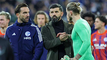 Miron Muslic mit Kenan Karaman und Loris Karius