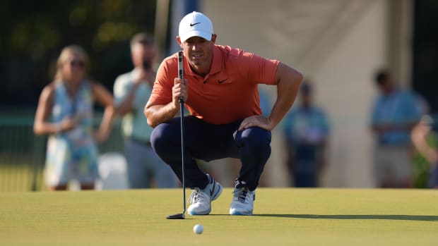 Rory McIlroy prepares to putt on the 18th green at Pinehurst during the 2024 U.S. Open. 