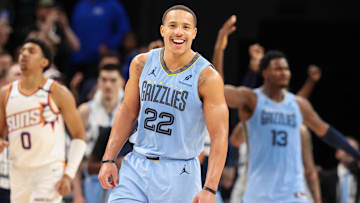 Phoenix Suns v Memphis Grizzlies