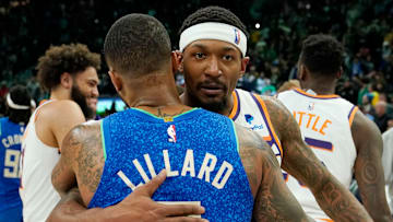 Phoenix Suns v Milwaukee Bucks