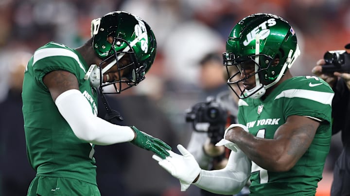 Dec 28, 2023; Cleveland, Ohio, USA; New York Jets cornerbacks Sauce Gardner (left) and D.J. Reed (4) before the game against the Cleveland Browns at Cleveland Browns Stadium. Mandatory Credit: Scott Galvin-Imagn Images