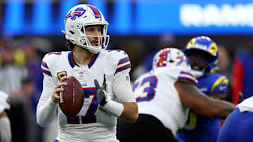 Buffalo Bills v Los Angeles Rams