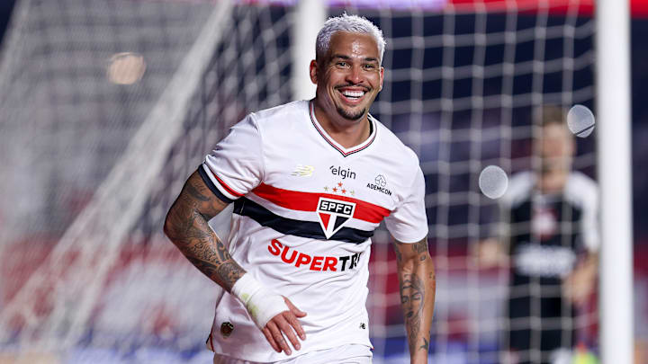 Luciano é um dos destaques do São Paulo Luciano é um dos destaques do São Paulo