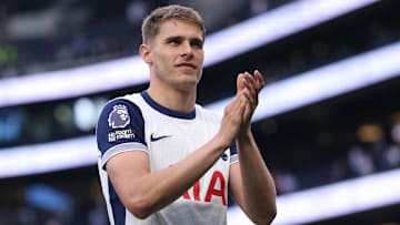 Micky van de Ven et Tottenham pourraient profiter de l'arrivée d'une pépite du football français