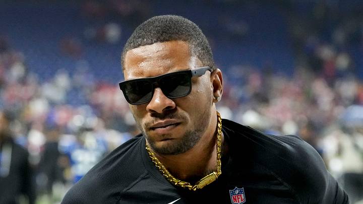 Indianapolis Colts quarterback Anthony Richardson leaves the field
