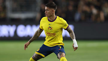 El uruguayo Brian Rodríguez adelantó desde los once pasos