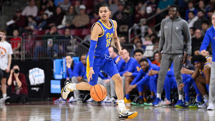 Pitt Panthers G Lowe Impresses at CP3 Camp
