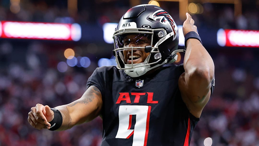 Carolina Panthers v Atlanta Falcons