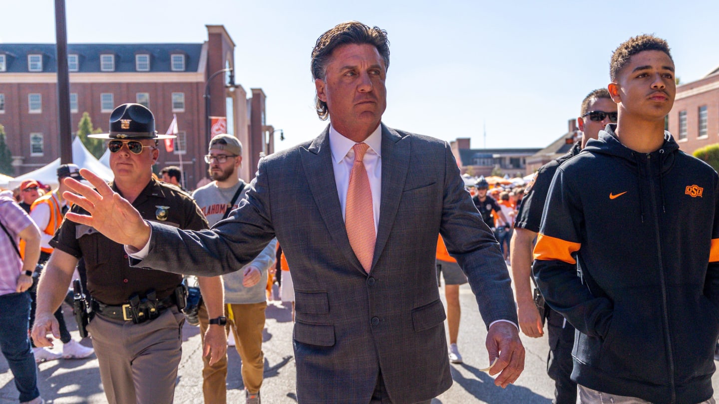 Oklahoma State HC Mike Gundy Not Concerned About Early Kickoffs