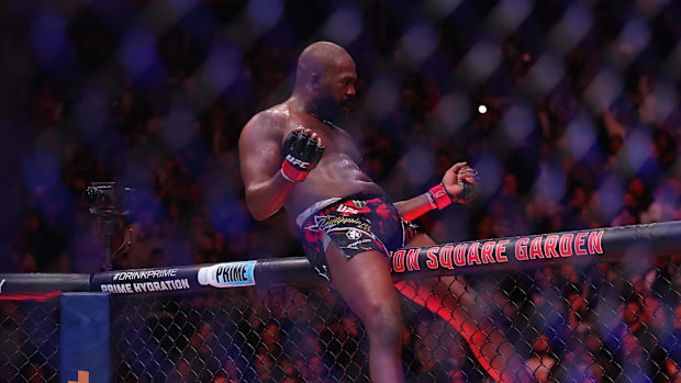 Jon Jones Cites Bruce Lee after Devastating Finishing Move at UFC 309