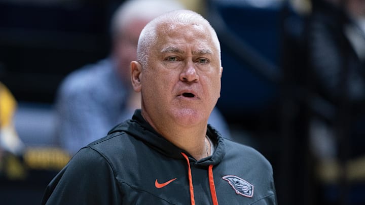 February 22, 2024; Berkeley, California, USA; Oregon State Beavers head coach Wayne Tinkle during the first half against the California Golden Bears at Haas Pavilion. Mandatory Credit: Kyle Terada-Imagn Images