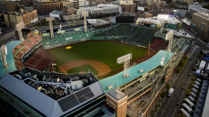 Fenway Park in Boston has sunny skies in the forecast for this evening with wind blowing out to right-center field at 16-plus mph.