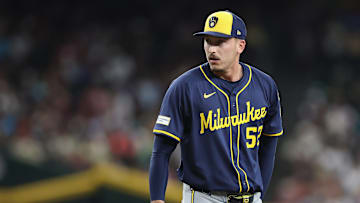 Milwaukee Brewers v Arizona Diamondbacks