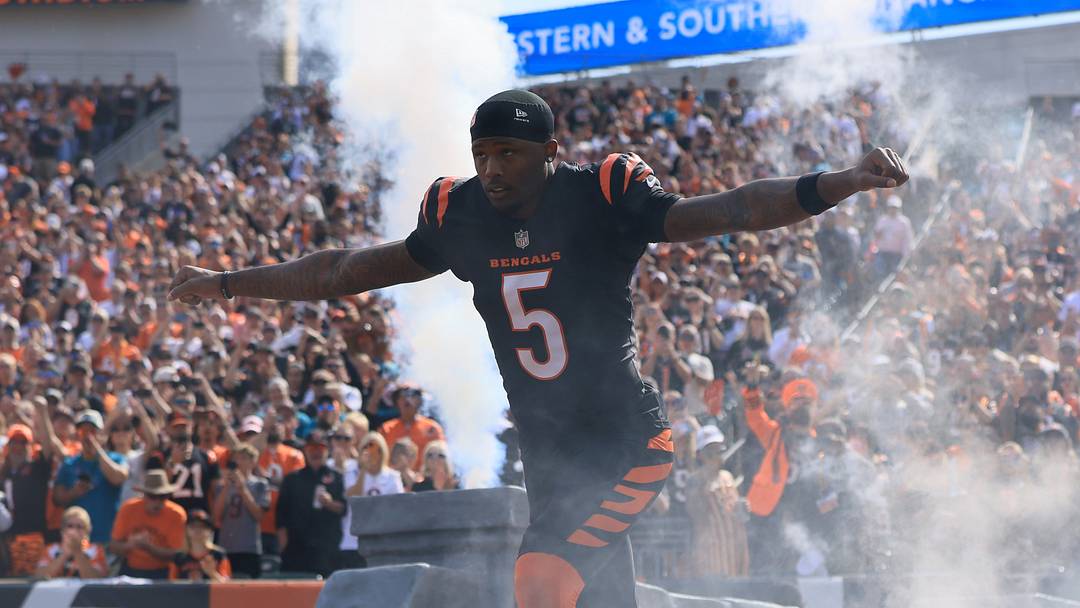 Oct 4, 2026; Cincinnati, Ohio, USA; Cincinnati Bengals wide receiver Tee Higgins (5) runs onto the field before the game against the Jacksonville Jaguars at Paycor Stadium. Mandatory Credit: Katie Stratman-Imagn Images Oct 4, 2026; Cincinnati, Ohio, USA; Cincinnati Bengals wide receiver Tee Higgins (5) runs onto the field before the game against the Jacksonville Jaguars at Paycor Stadium. Mandatory Credit: Katie Stratman-Imagn Images