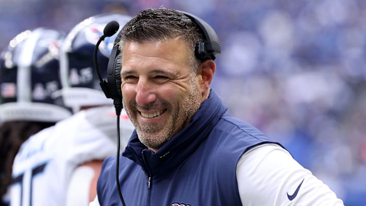 Tennessee Titans v Indianapolis Colts
