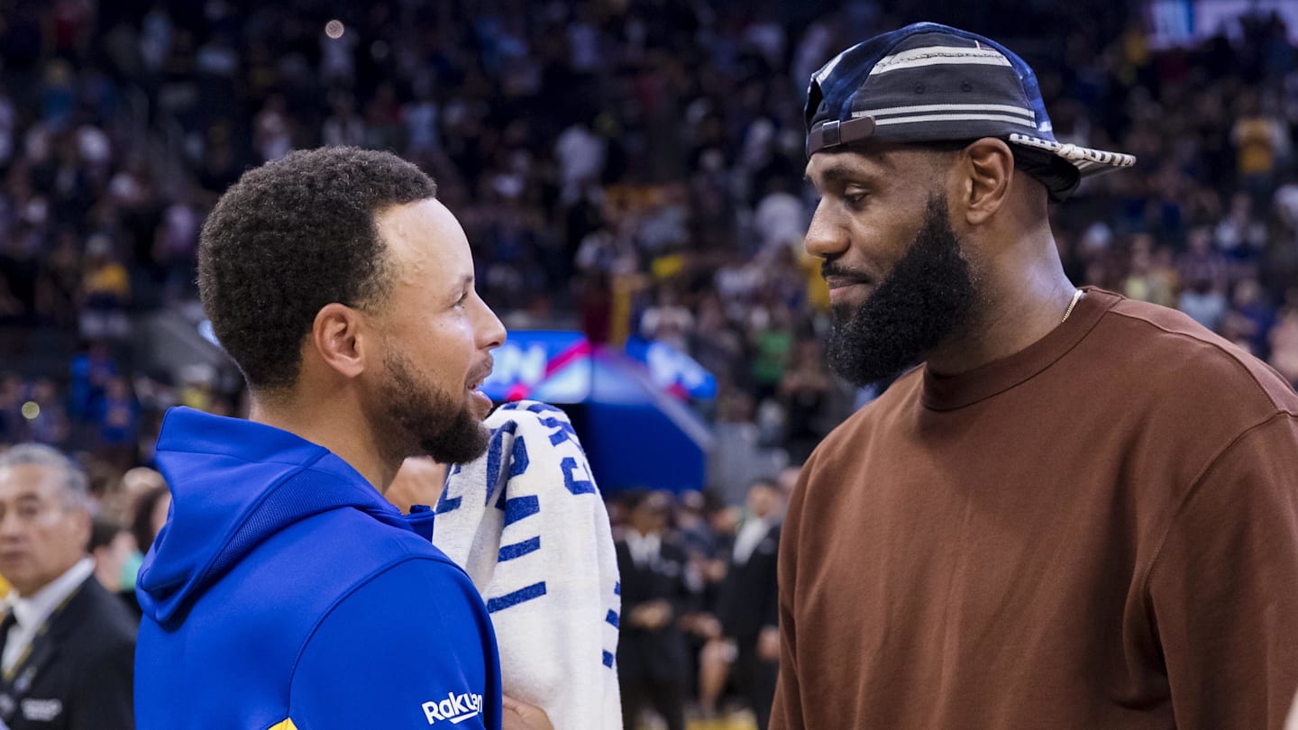 NBA Star LeBron James Sends Message To Steph Curry