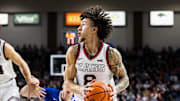 Gonzaga Bulldogs guard Jalen Warley (8).