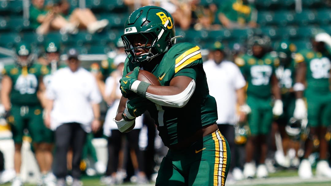 Baylor Bears running back Bryson Washington in action against the Samford Bulldogs during the first half at McLane Stadium. 