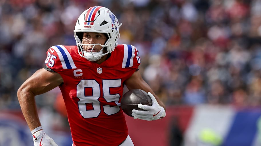 New England Patriots tight end Hunter Henry 