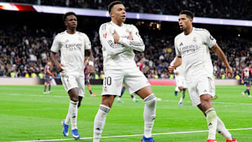 Kylian Mbappé, Vinicius Jr et Jude Bellingham débutent la rencontre à Villarreal. Kylian Mbappé, Vinicius Jr et Jude Bellingham débutent la rencontre à Villarreal.