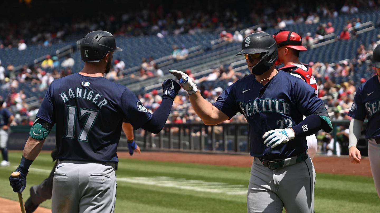 Mariners Blow Lead, Win Late Anyways Against Angels on Friday - Vimarsana News