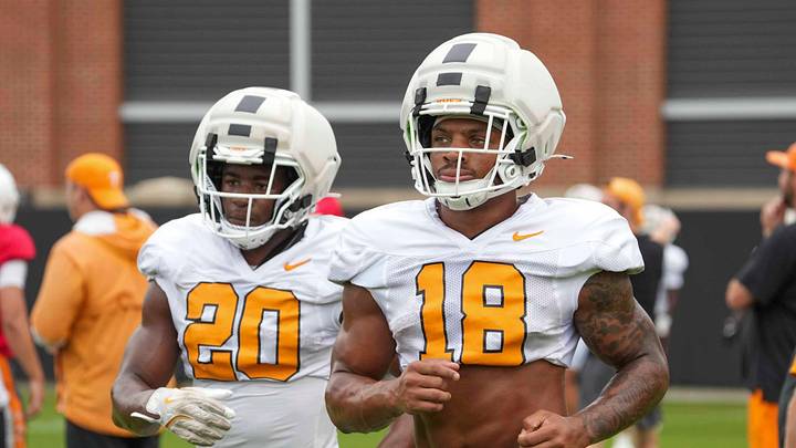 RB DeSean Bishop Discusses Connected Offense for Tennessee Football