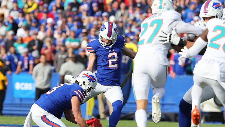 Miami Dolphins v Buffalo Bills