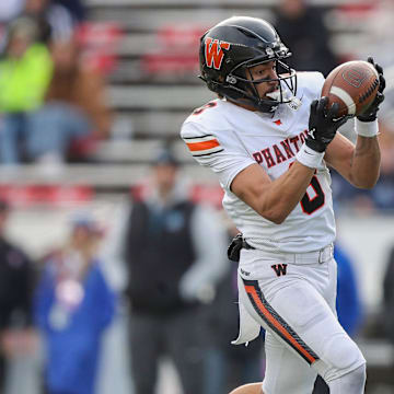 West De Pere's Judeah Kniskern (8) catches a touchdown pass versus Notre Dame Academy during the WIAA Division 2 state championship game on Friday, November 21, 2025. Tork Mason/USA TODAY NETWORK-Wisconsin