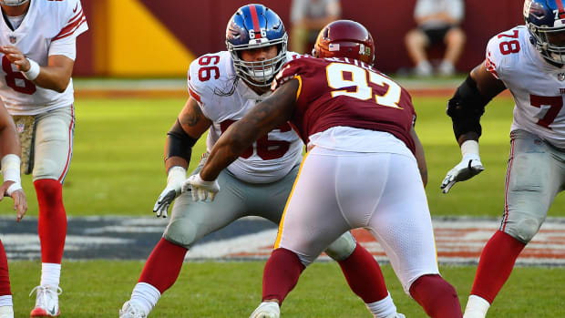 Nov 8, 2020; New York Giants guard Shane Lemieux (66) blocks Washington defensive tackle Tim Settle (97) 