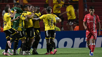 Quiñónez balançou a rede no tempo normal e ainda converteu penalidade na disputa final