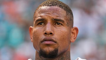 Miami Dolphins tight end Darren Waller