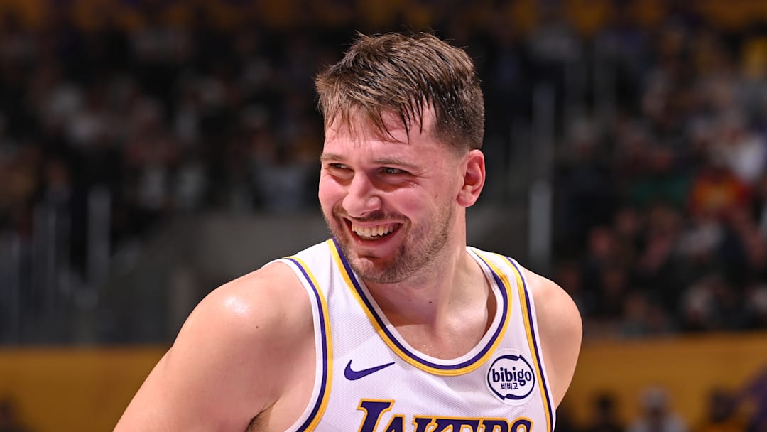 Houston Rockets v Los Angeles Lakers