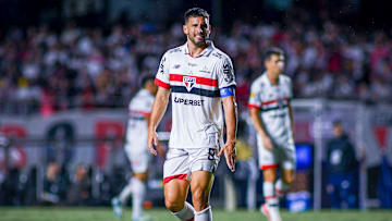 Calleri é um dos nomes que compõem o quarteto ofensivo do Tricolor