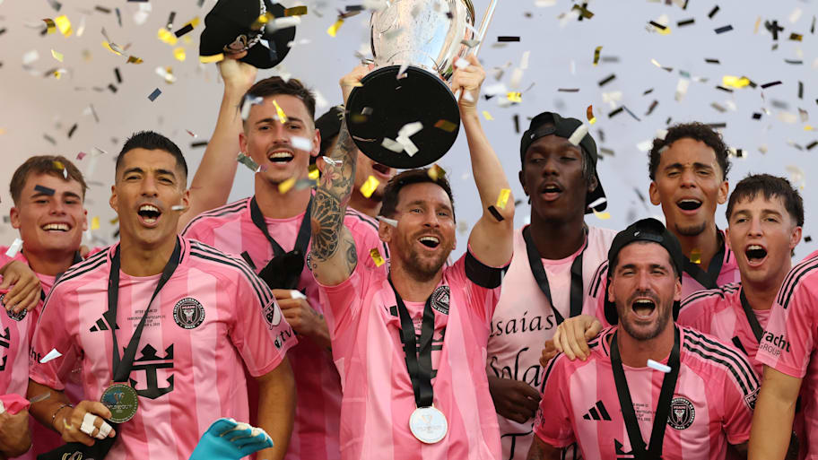 Lionel Messi (center) celebrating.