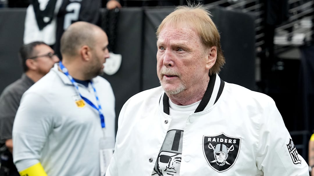 Tennessee Titans v Las Vegas Raiders