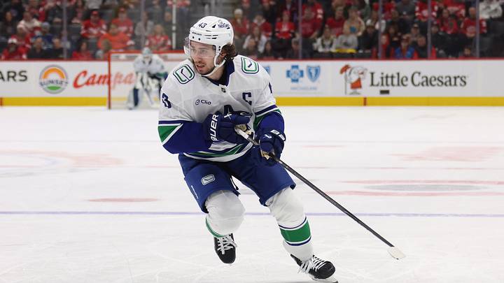 Vancouver Canucks v Detroit Red Wings