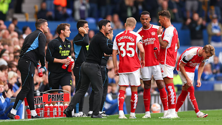 Everton FC v Arsenal FC - Premier League Everton FC v Arsenal FC - Premier League