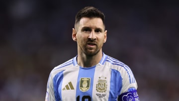 Lionel Messi desperdiçou pênalti contra o Equador